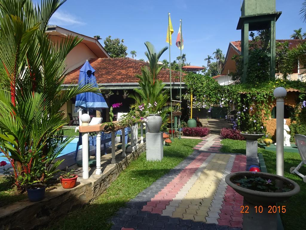 Hilda Guest House Hikkaduwa Exterior foto