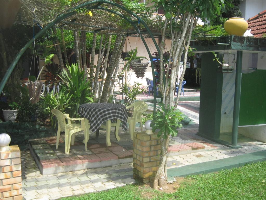 Hilda Guest House Hikkaduwa Exterior foto