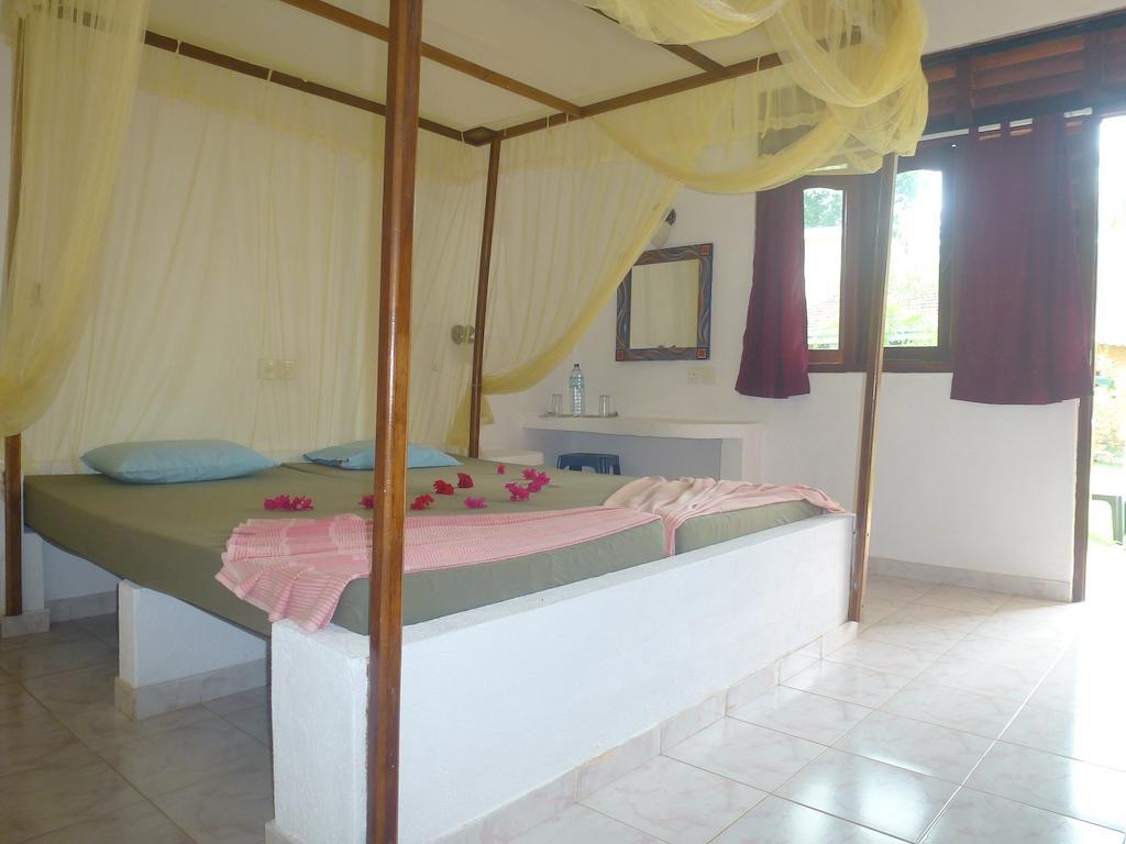 Hilda Guest House Hikkaduwa Zimmer foto